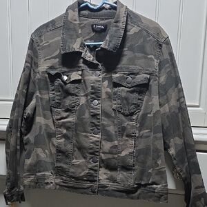 d. jeans Camouflage Button-Up Jacket